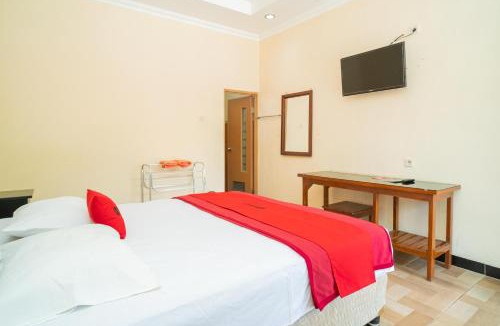 Madiun Hotel | RedDoorz @ Panglima Sudirman Madiun