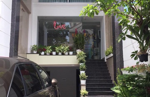Binh Thanh Hotel | RedDoorz Plus near Gia Dinh International Hospital 2