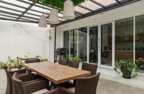 Pancawati House | RedDoorz Plus near Exit Toll Puncak 2