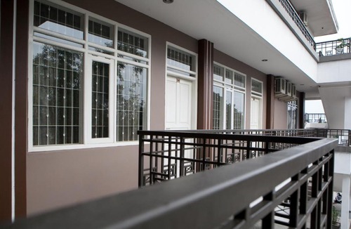 Pasteur House | RedDoorz Plus near Sukajadi 2