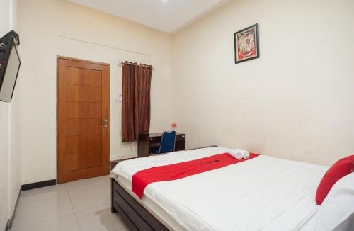 Depok House | RedDoorz Plus near Universitas Indonesia