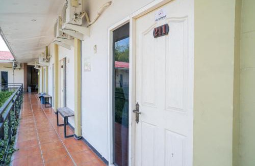Bojonegoro Hotel | RedDoorz Plus Syariah At Lotus Hotel Bojonegoro