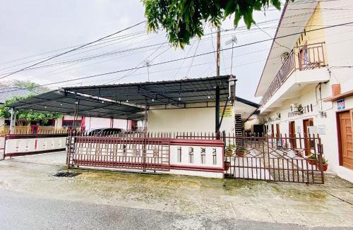 Stabat Hotel | RedDoorz Syariah at Sipayung Homestay