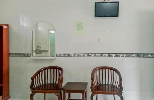 Pacitan Hotel | RedDoorz Syariah @ Hotel Sidomulyo Pacitan