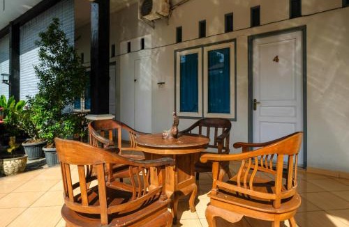 Kebumen Hotel | RedDoorz Syariah near Alun Alun Kebumen
