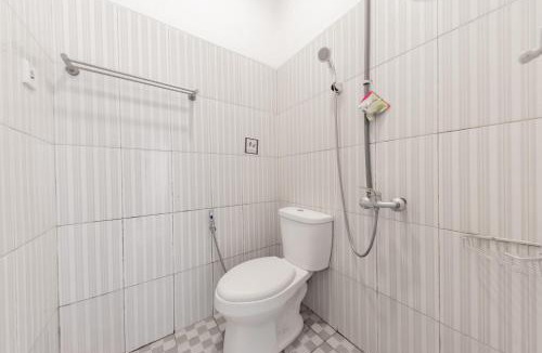 Sukabumi Hotel | RedDoorz Syariah near RS Hermina Sukabumi