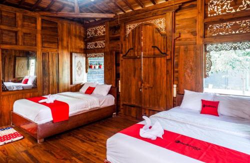 Wonosobo Hotel | RedDoorz Syariah near Terminal Mendolo Wonosobo 2