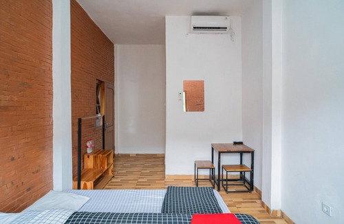 Kediri House | RedDoorz Syariah @ Selomangleng Kediri