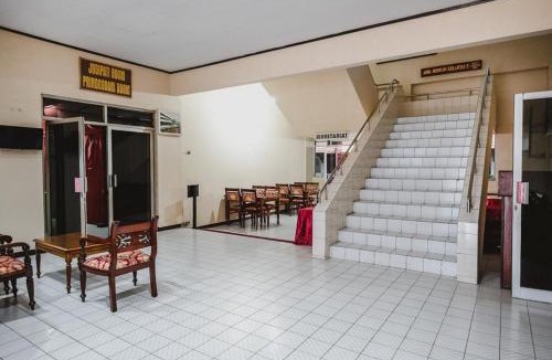 Ungaran Hotel | RedDoorz @ Ungaran