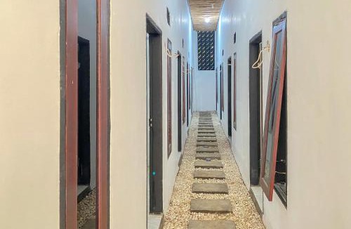 Sukorejo Hotel | RedDoorz Yasmine Syariah near Taman Dayu