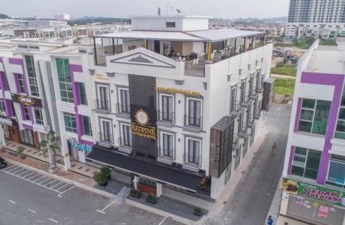 Sekudai Hotel | Redpine Hotel