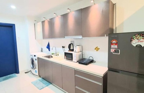 Chow Kit House | Regalia Suites with Infinity Pool KL - by Staycation Homes