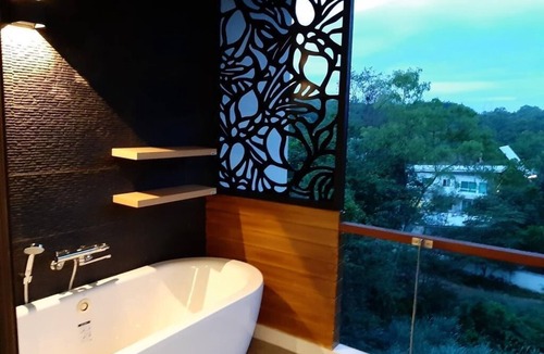 Su Thep Villa | Reiz (5BR) - Luxury Residence