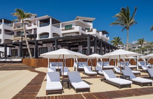 Campo de Golf Fonatur Resort | Relax in the lap of luxury in beautiful Cabo!