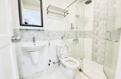 Hang Xanh Apartment | Relax in the Heart of the City Nguyen Hue Street - Perfect for Couples!