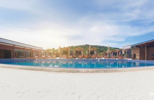 Koh Rong Resort | Relaxing 1-bedroom resort with AC in peaceful Preah Sihanouk #2