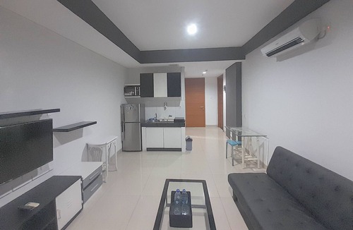 Sukajadi Apartment | Relaxing 1Br At Dago Suites Apartment