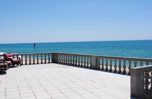 Las Conchas House | Remodeled 3 bedroom beach front home Kayaks available upon request - no fee