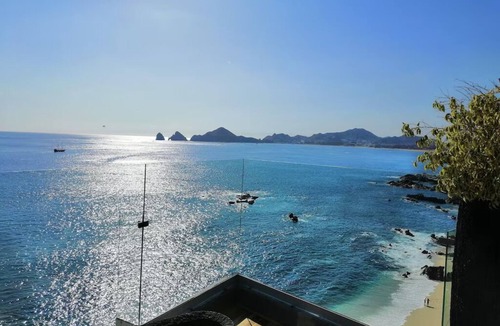 Cabo Bello Condo | REMODELED UNOBSTRUCTED OCEANVIEW GROUND FLOOR 1 BEDROOM All US/CA TV CHANNELS