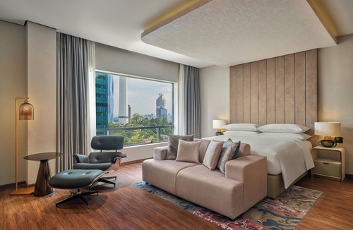 Kuala Lumpur City Centre Hotel | Renaissance Kuala Lumpur Hotel & Convention Centre