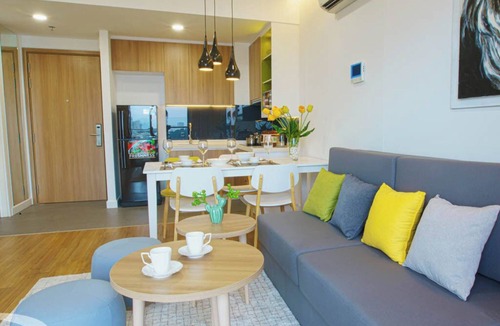 Tan Binh Apartment | Republic Plaza apartment, city view, near the airport, high-class amenities