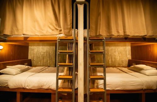 Talat Yot Hostel | Rere Hostel - รีรีโฮสเทล