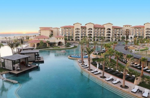 Los Cangrejos II y III Resort | Resort Penthouse, Sleeps 8, Water View Access, Greg Norman Designed Golf Course