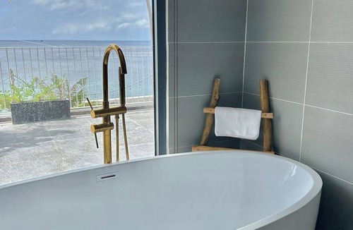 Phu Quy Hotel | Resort Queen Sea