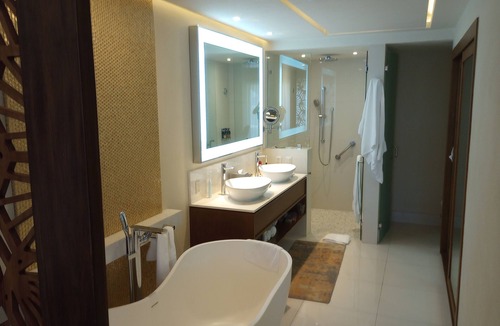 San Jose del Cabo Resort | Resort with 2 bedrooms and AC in enjoyable San Jose del Cabo after April 16 2026