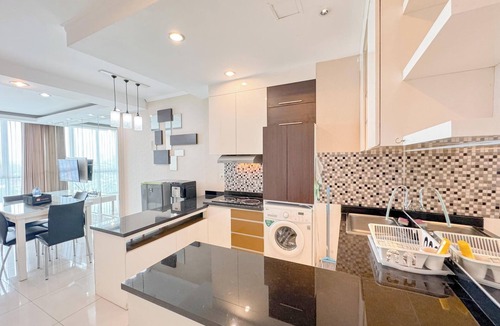 Surabaya Apartment | Restful And Simple 2Br At The Via And The Vue Apartment