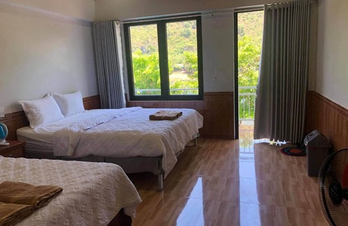 Phong Nha Hotel | Restful River Bungalow