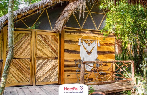 Leona Vicario Cabin | Retiros de Yoga y Eventos Eco | Hotel Madre Tierra