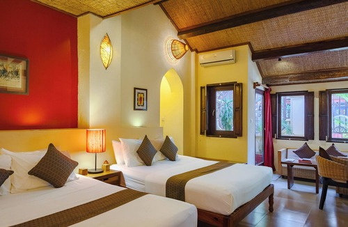 Kampot Hotel | Rikitikitavi