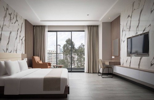 Sihanoukville City Centre Hotel | RIVA Hotel SHV