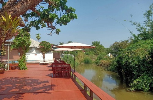 Rim Tai Villa | River Bend villas Chiang Mai