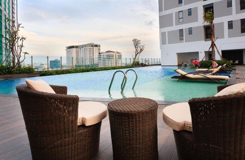 Bach Dang Riverside Apartment | RIVER Gate - Infinity Pool & Gym - SAI GON