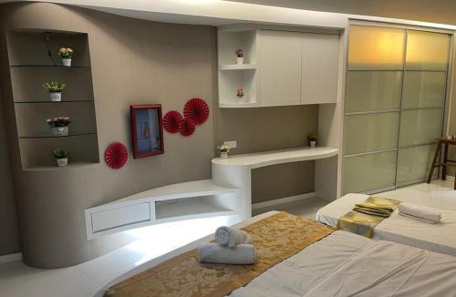 Kampung Surabaya Apartment | Riverbank Suites 805
