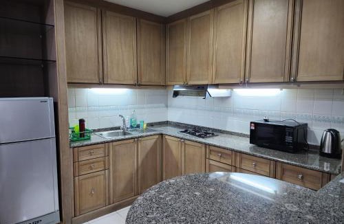 Kampung Surabaya Apartment | Riverbank Suites Kuching Waterfront