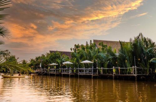 Kampot Resort | RiverTree Villa & Resort