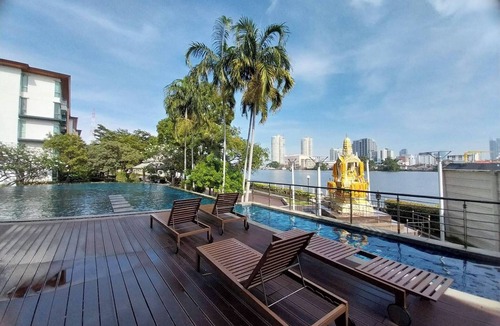 Bang Pakok Apartment | Riverview Condo Near Icon Siam Hi Speed Internet