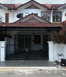 Kusial House | Rj Homestay