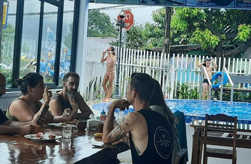 Vang Vieng Hostel | Rock Backpackers Central Hostel