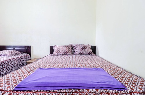 Wonosari Hotel | Rock Garden Homestay & Resto