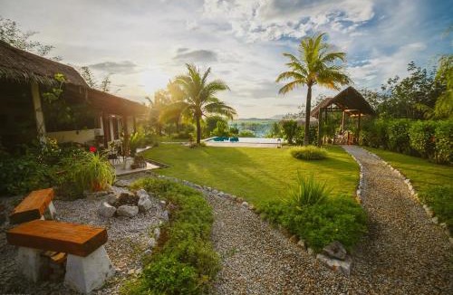Langkawi Villa | Romantic Tropical Retreat with Sunset & Rice Field Views