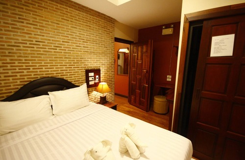 Prachinburi Hotel | Rommai At Home