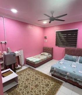 Kampung Gong Kempas House | Roomstay Cikgu CTZ