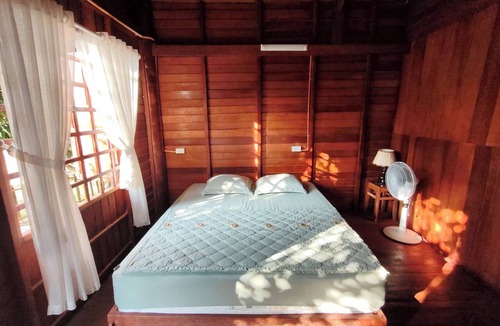 Cho Lach Resort | Rooster Mekong Resort