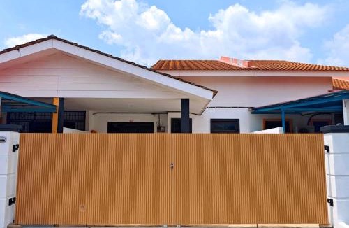 Kubang Pasu District House | Rose Homestay Near UniMap Ulu Pauh, Politeknik Arau, Mrsm Arau