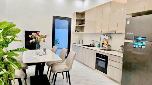 Van Giang Villa | Rose house