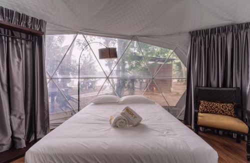 Sematan House | Roxy Sematan Villa & Townhouse